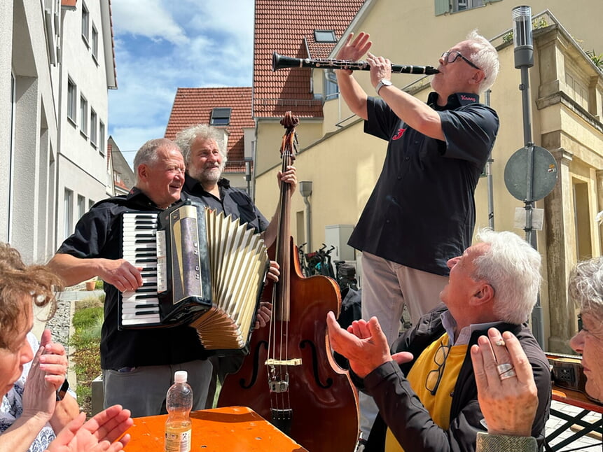 Straßen-Musikanten bei einem Fest in Bönnigheim